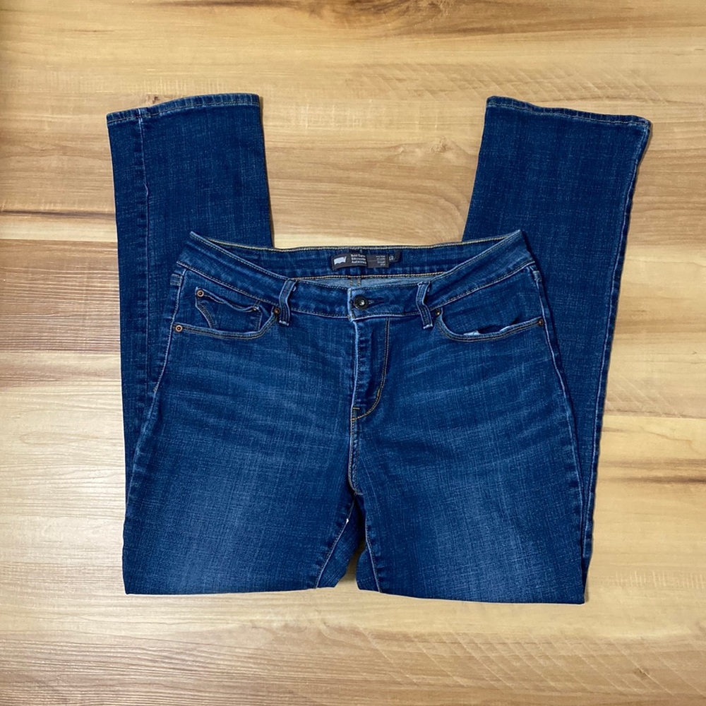 Women’s Levi Jeans
